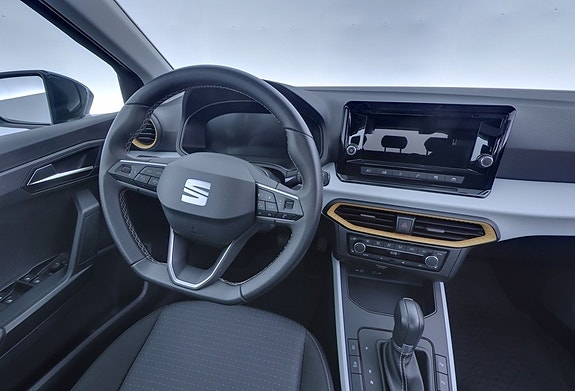 Seat Arona 8 of 14