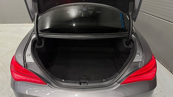 Mercedes-Benz CLA250 26 of 26