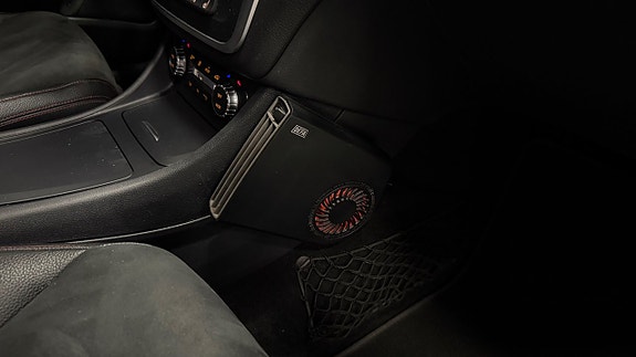 Mercedes-Benz CLA250 19 of 26