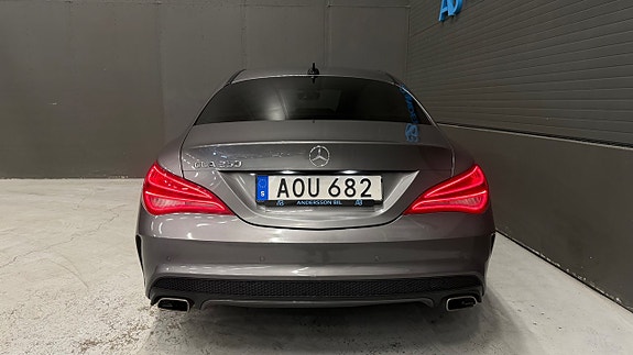 Mercedes-Benz CLA250 8 of 26