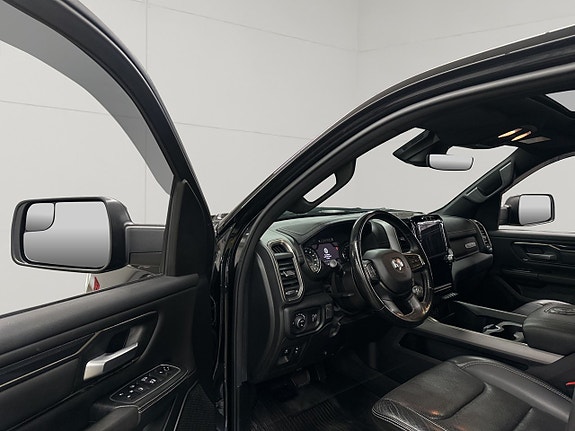 Dodge RAM 1500 12 of 30