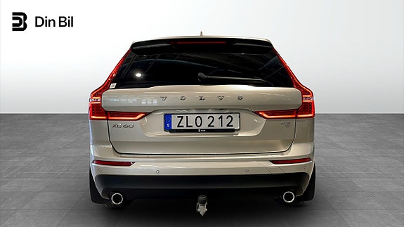 Volvo XC60 5 of 15