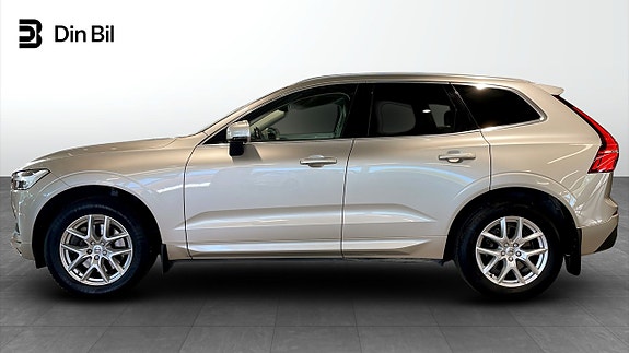Volvo XC60 2 of 15
