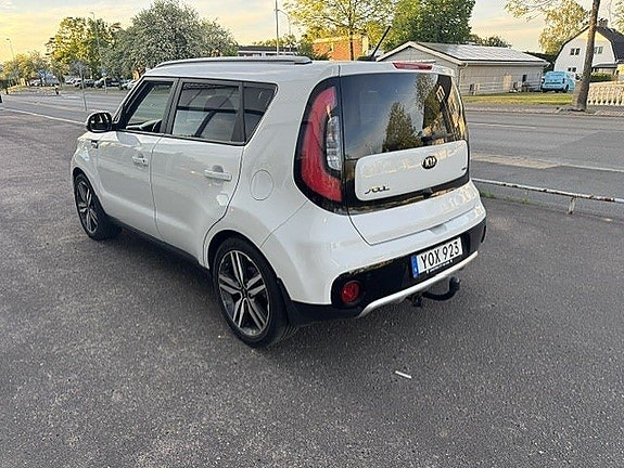 Kia Soul 4 of 8