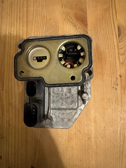 Product image 1 of 3