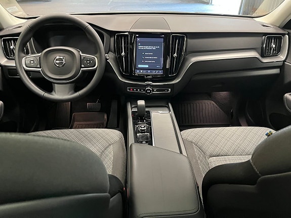 Volvo XC60 13 of 20