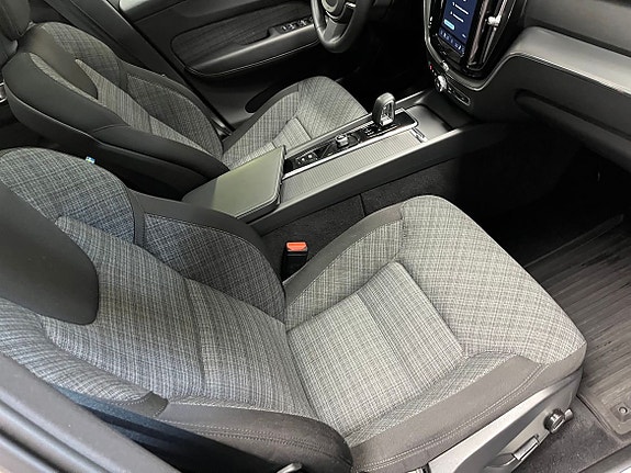 Volvo XC60 10 of 20