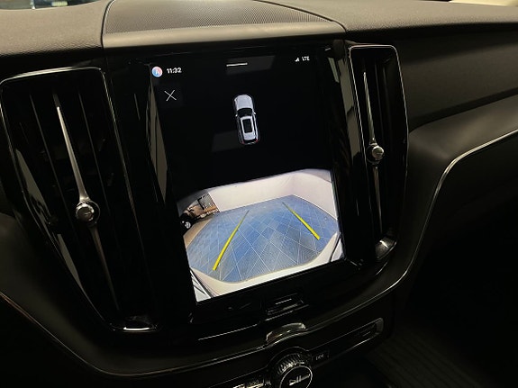 Volvo XC60 17 of 20