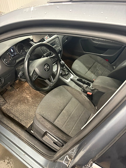 Skoda Octavia 10 of 12