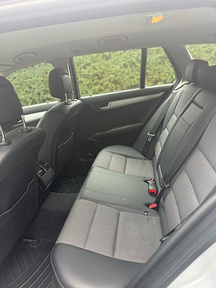 Mercedes-Benz C220 6 of 6