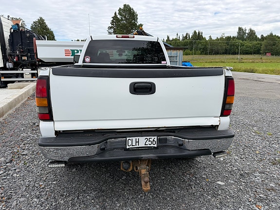 GMC Sierra 7 of 10
