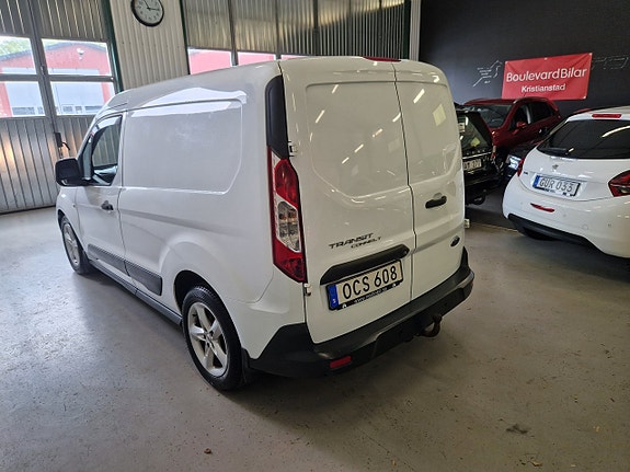 Ford Transit Connect 16 of 18