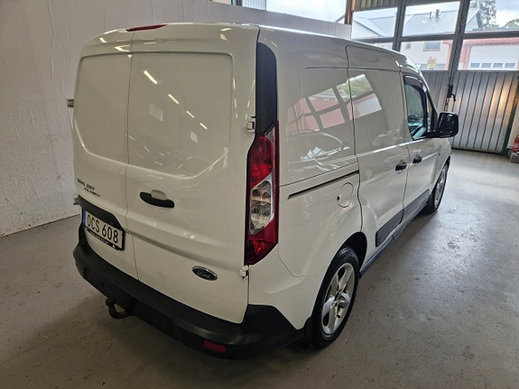 Ford Transit Connect 3 of 18