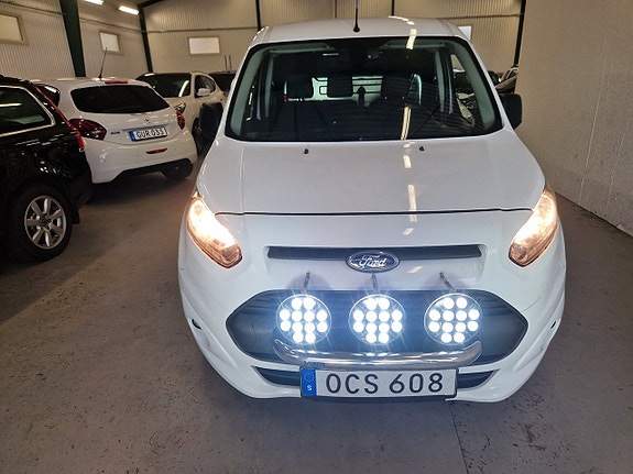 Ford Transit Connect 18 of 18