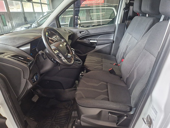Ford Transit Connect 5 of 18
