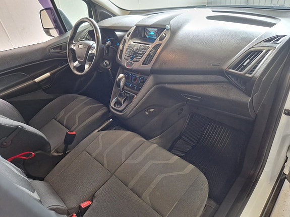 Ford Transit Connect 7 of 18