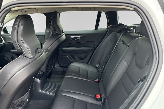 Volvo V60 8 of 13