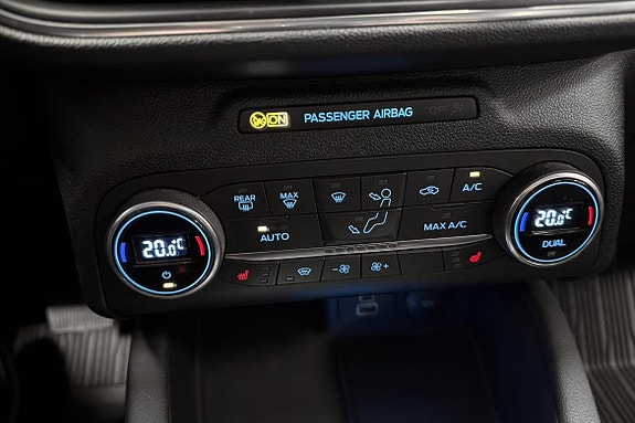 Ford Kuga 12 of 14