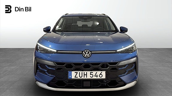 Volkswagen T-Roc 4 of 12