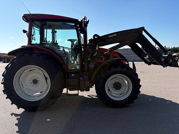 Valtra A115 HiTech / Lastare / 25 timmar / Räntekampanj 6 of 12