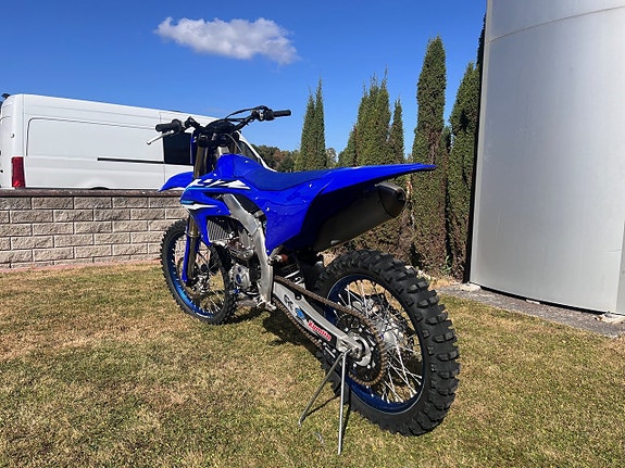 Yamaha YZ250F 4 of 7