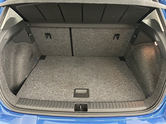 Seat Arona 10 of 21