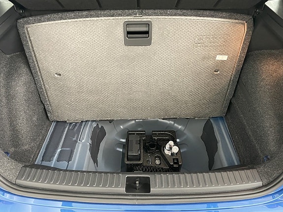 Seat Arona 12 of 21