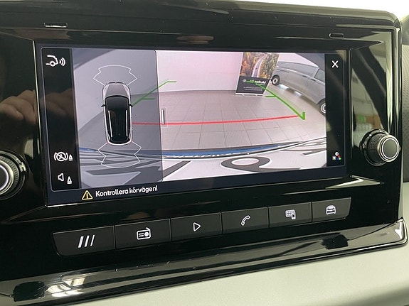 Seat Arona 19 of 21
