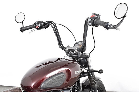 Triumph Bonneville Bobber ABS Nyservad 15 of 18