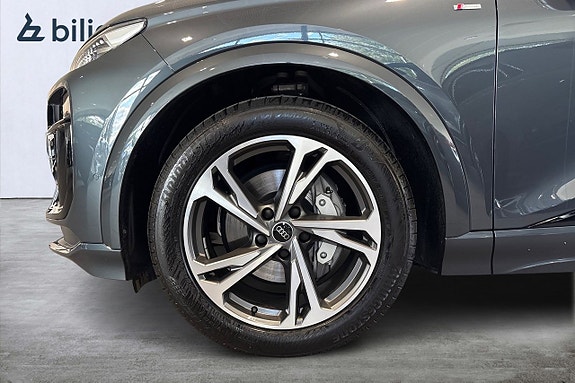 Audi Q6 e-tron 27 of 27