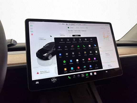 Tesla Model Y 25 of 30
