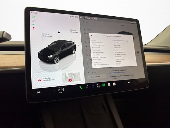 Tesla Model Y 20 of 30