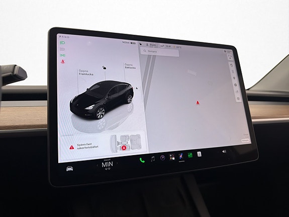 Tesla Model Y 19 of 30