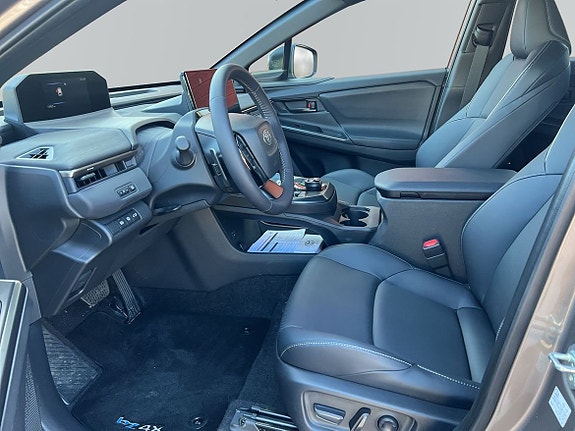 Toyota bZ4X Touring 12 of 27