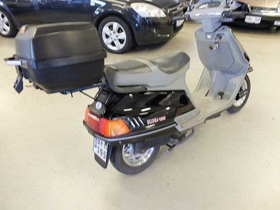 Yamaha XC 125 3TE 3 of 4
