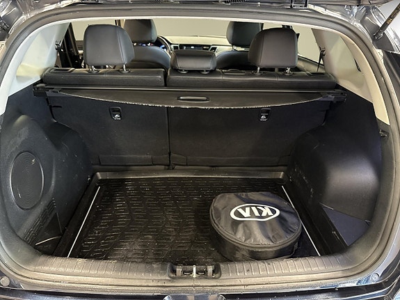Kia Niro 14 of 14