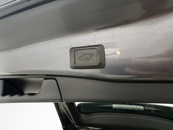 Toyota RAV4 28 of 30