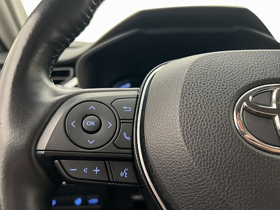 Toyota RAV4 22 of 30