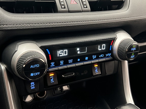 Toyota RAV4 18 of 30