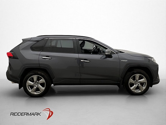 Toyota RAV4 6 of 30