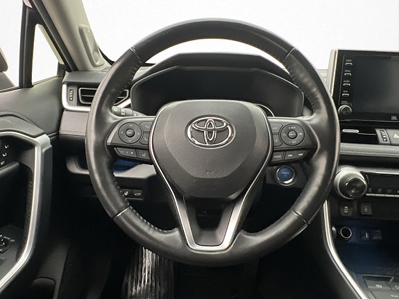 Toyota RAV4 11 of 30