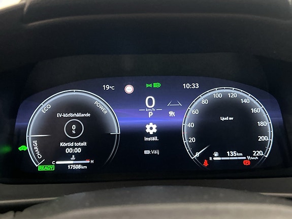 Toyota C-HR 20 of 28