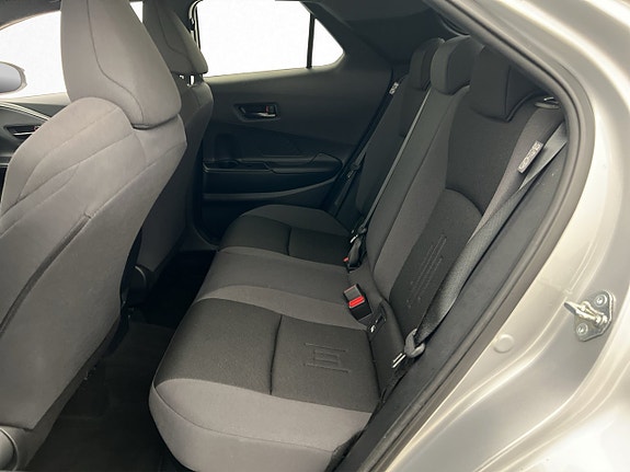Toyota C-HR 17 of 28