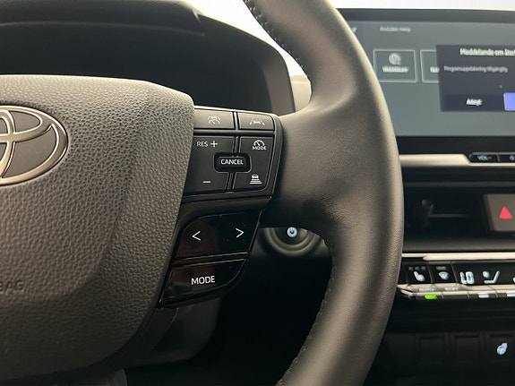 Toyota C-HR 21 of 28