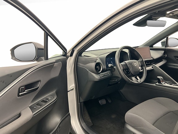 Toyota C-HR 27 of 28