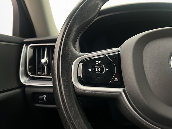 Volvo V60 Cross Country 20 of 30