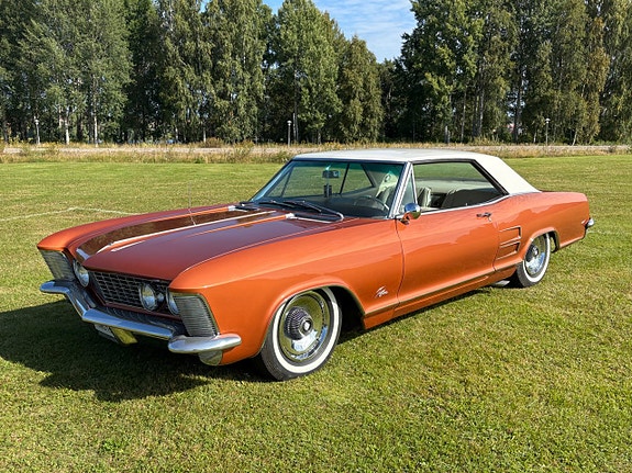 Buick Riviera 4 of 25
