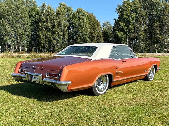 Buick Riviera 3 of 25