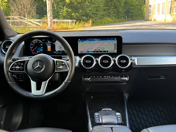 Mercedes-Benz GLB200 24 of 24