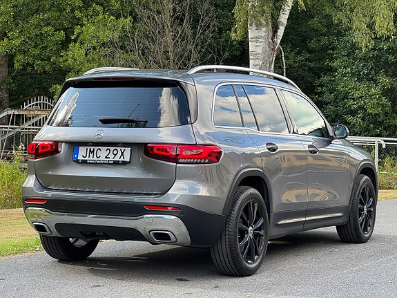 Mercedes-Benz GLB200 6 of 24